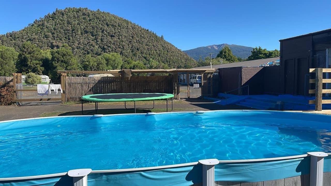 Oasis Motel & Holiday Park Turangi Kültér fotó